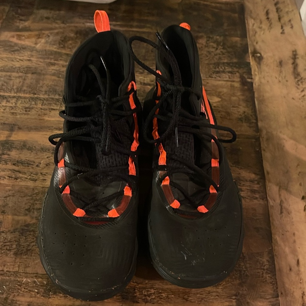 Under Amour Basketball Shoes